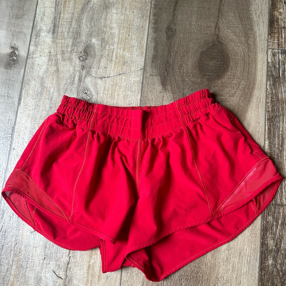 Lulu Hotty hot size 6 2.5